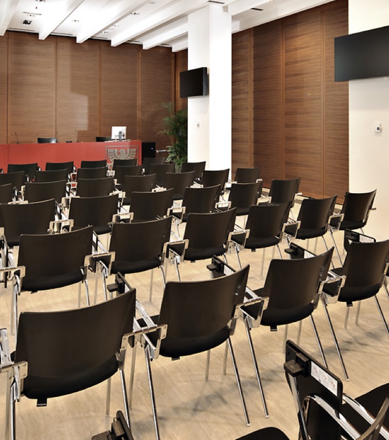 Sparkasse sala 2 academy, configurazione versatile per ospitare diversi eventi