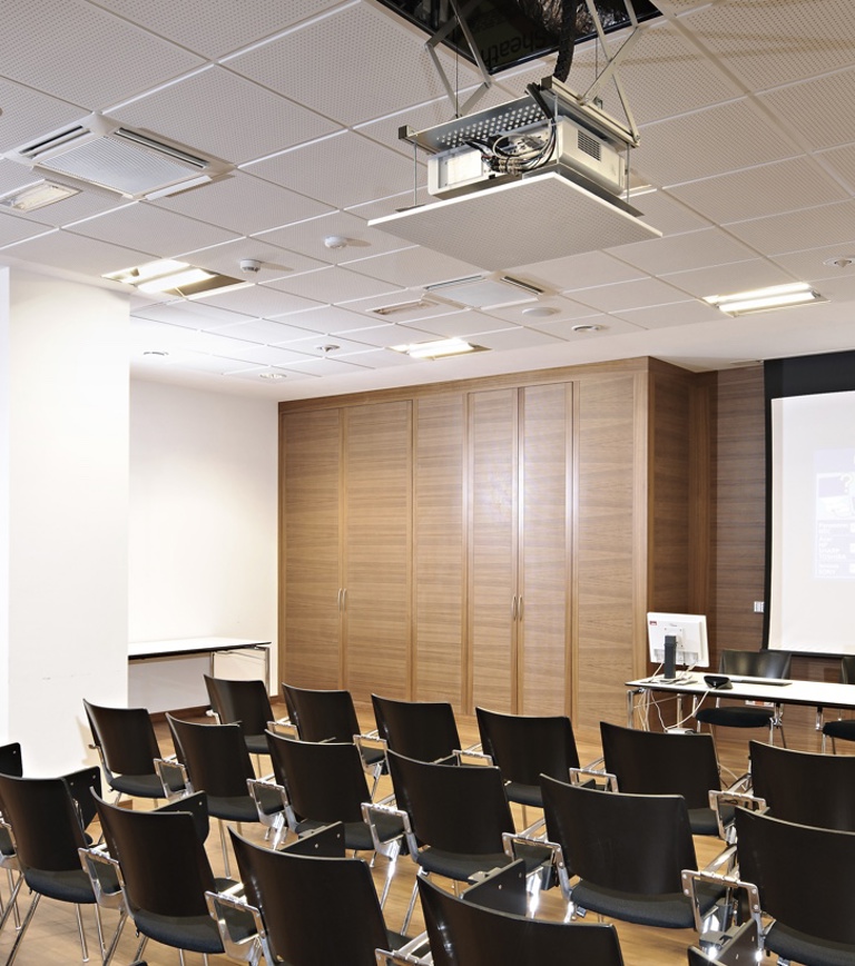 Sparkasse academy sala 3b, condizioni ottimali per attività d'aula